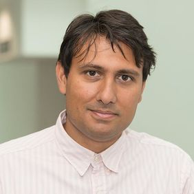 Portrait of Dr Tamir Chandra (Photo: University of Edinburgh)